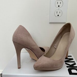 Forever21 Nude Suede Heels